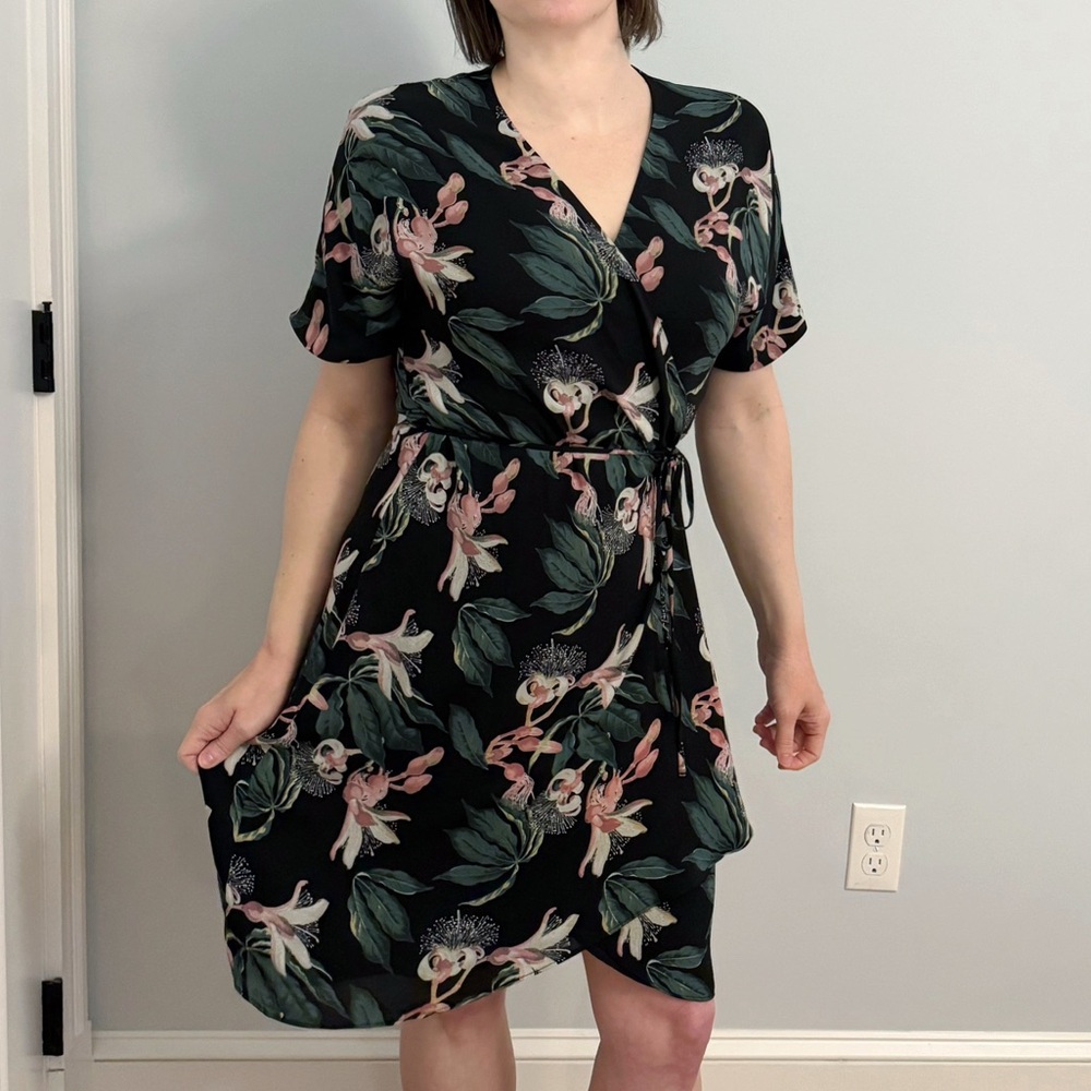 Aritzia Babaton Black Floral Wrap Dress
